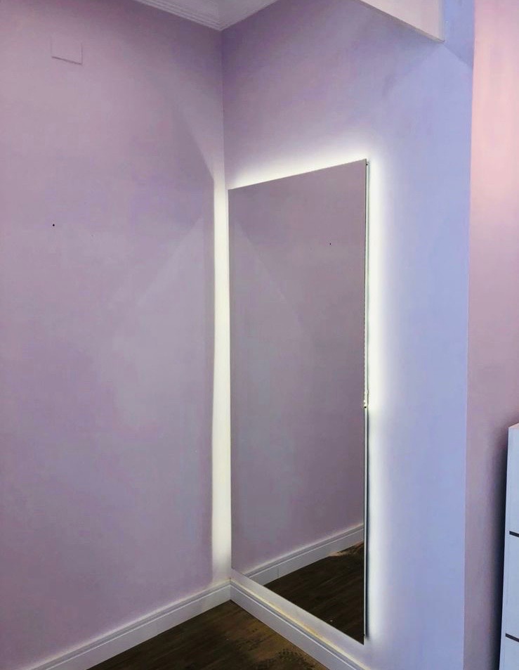 Espelho retroiluminado