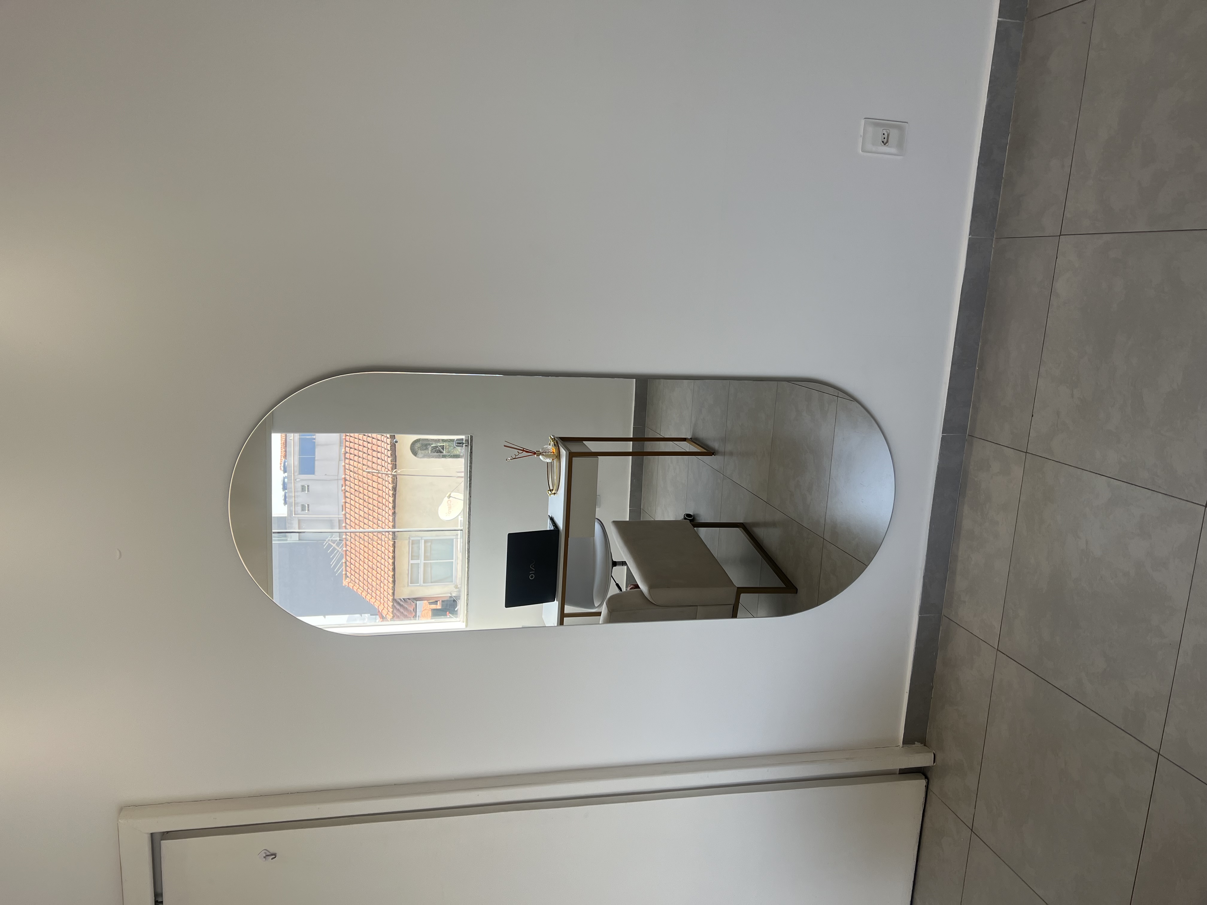 Espelho topo e base arqueados